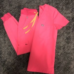 FIGS Neon Pink xxs Catarina xxsp Zamoras